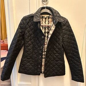 Burberry quilted black jacket (like new)